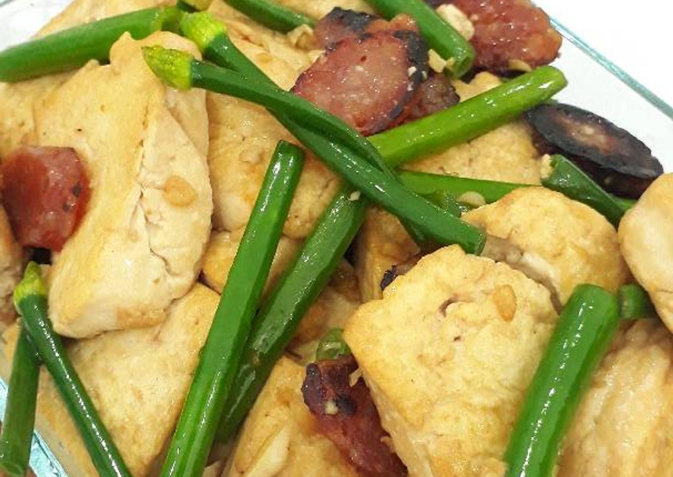 Tumis tahu dengan bawang daun