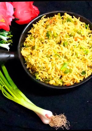 A picture of Brown rice pulao (cooker recipe).