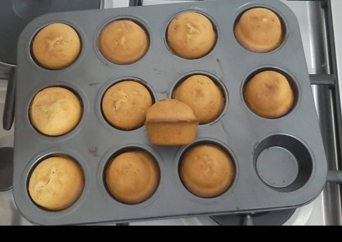 Easy vanilla cupcakes