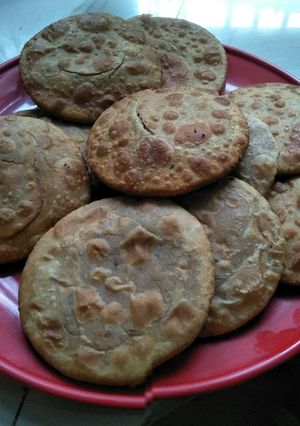 A picture of Sattu ki puri.