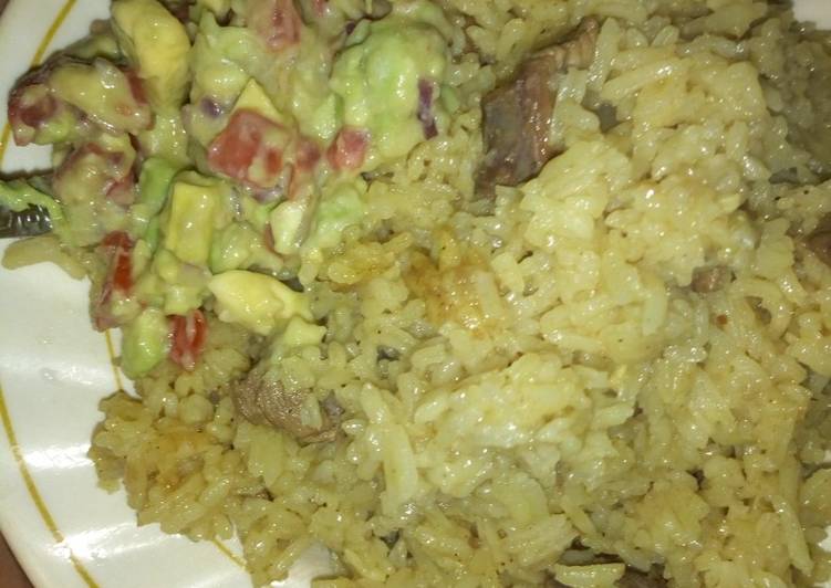 Simple pilau with guacamole