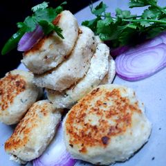A picture of Dahi ke kebab.