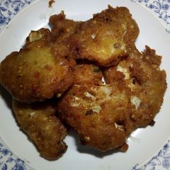 A picture of Cauliflower Fritters.
