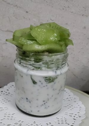 A picture of Kiwi Chia Seeds Pudding.
