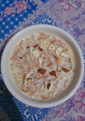A picture of Dryfruit milk sewiya.