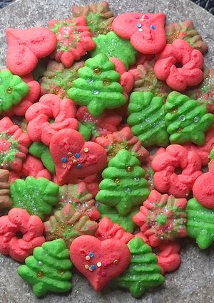 A picture of Easy Spritz cookies!.