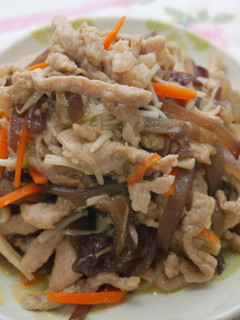 木耳炒肉絲 的食譜成品照片