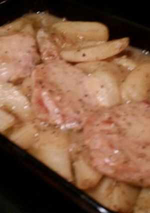 A picture of Grecian pork chops.