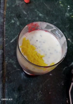 A picture of Rabdi faluda.