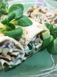 Una foto de Rulo de tortilla con aguacate🥑