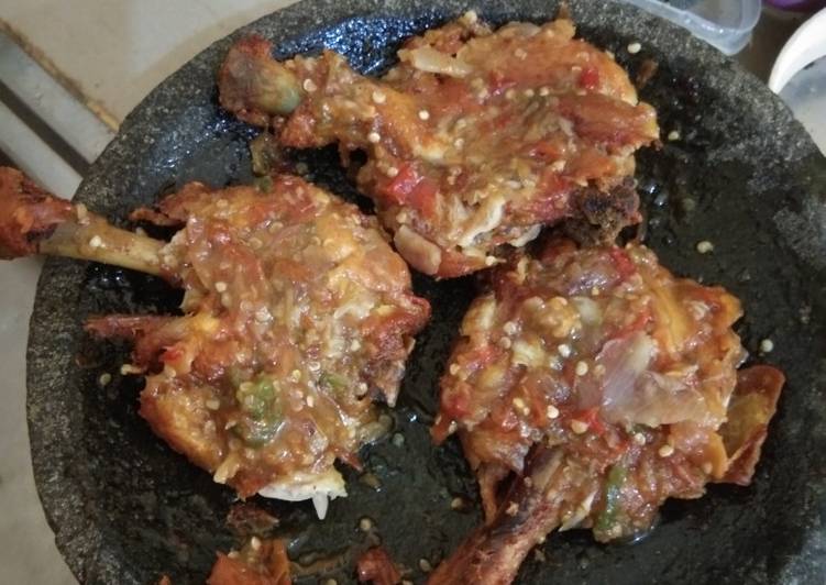 Ayam geprek rumahan