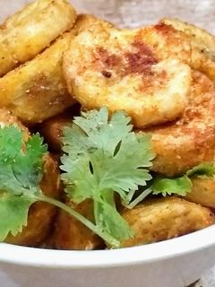 કાચા કેળા ની ચિપ્સ (kacha Kela Ni chips Recipe In Gujarati) રેસીપી મુખ્ય ફોટો