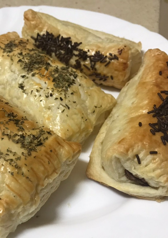 Una foto de Napolitanas dulces y saladas