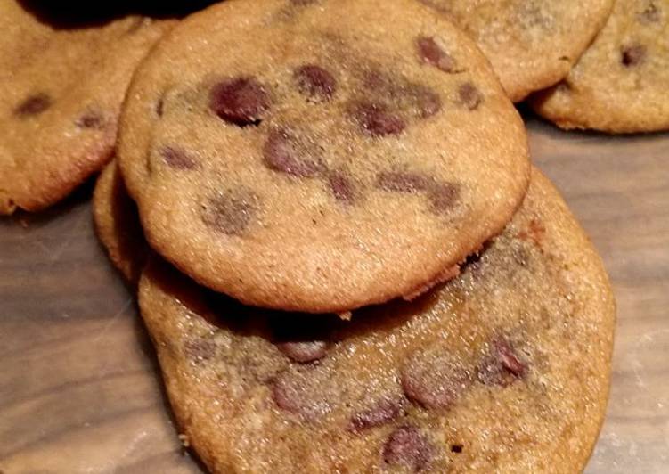 Soft and chewy chocolate chip cookies Soft and chewy chocolate chip cookies