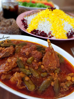 عکسی از دستور خورشت قیمه بامیه