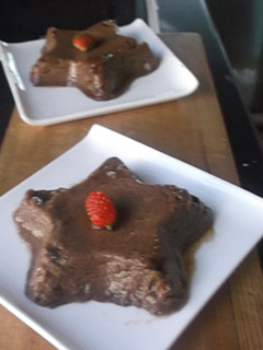 Una foto de Estrellas de flan de chocolate
