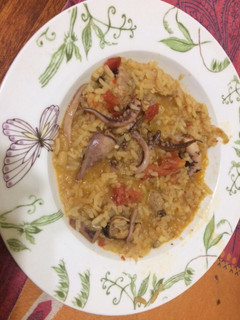 Una foto de Frutos de mar y arroz