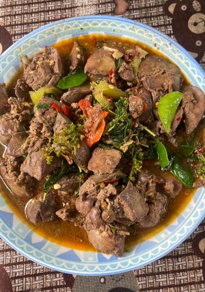 รูปของ กระเพราตับไก่