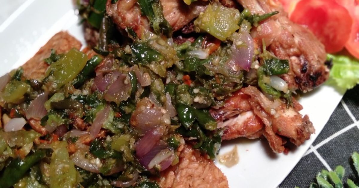 Ayam,tempe,tahu penyet cabe ijo