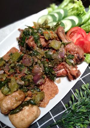 Foto resep Ayam,tempe,tahu penyet cabe ijo