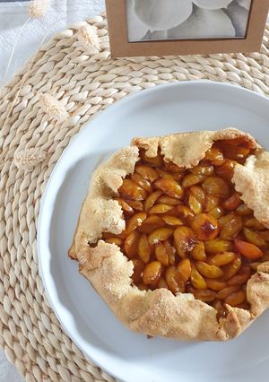Une photo de Tarte rustique mirabelles