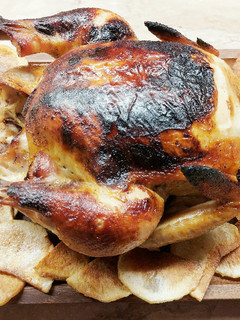 Mézes-mandarinos grillcsirke házi chipsszel recept fotója