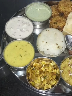 ઉપવાસ ની થાળી રેસીપી મુખ્ય ફોટો