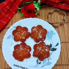A picture of Shahi Tukda (Flower shaped).