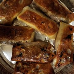 A picture of Purple cabbage eggrolls.