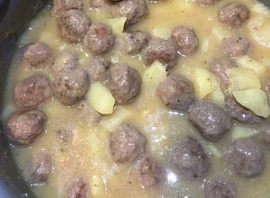 Una foto de 😋❤️ALBÓNDIGAS ANDALUZAS🥔☺️EASY