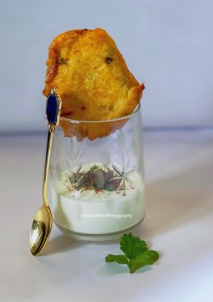 A picture of Dahi Vada.