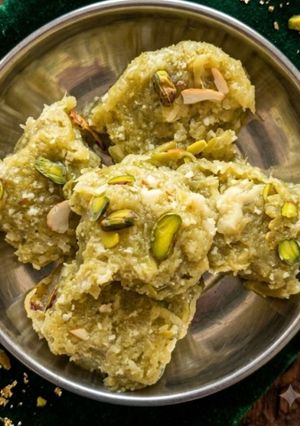 A picture of Lauki Halwa.