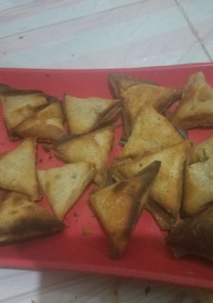 صورة لوصفة سمبوسه بالدجاج بالفرن من دون زيت
