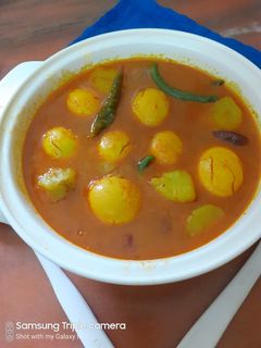 আলু দিয়ে ডিমের ঝোল(Egg curry recipe in Bengali) রেসিপির প্রধান ছবি