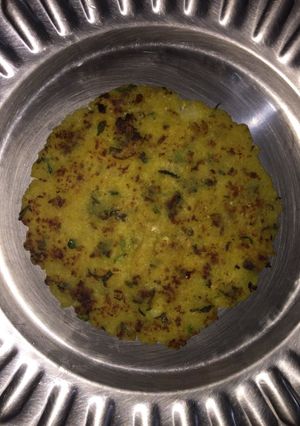 પૌંઆ પરાઠા (Poha Paratha Recipe In Gujarati) રેસીપી મુખ્ય ફોટો