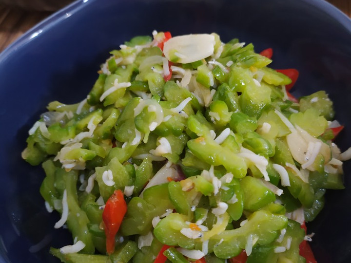 Cara Gampang Membuat Tumis Pare Teri, Lezat