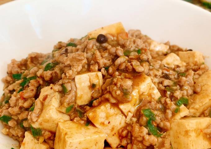 Spicy dish of Tofu and minced meat