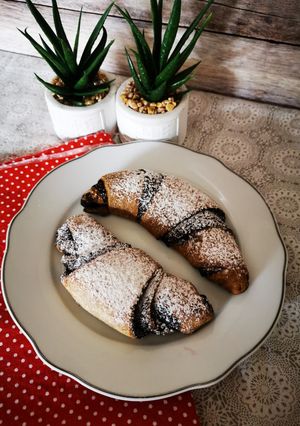 Kakaós kifli Szafi Reform csökkentett szénhidrát-tartalmú kenyér és péksütemény lisztkeverékből recept fotója