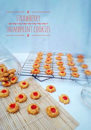 Foto resep Strawberry Thumbprint Cookies