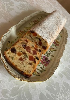 Gyümölcskenyér recept fotója