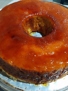 Una foto de Budín de pan casero🍮
