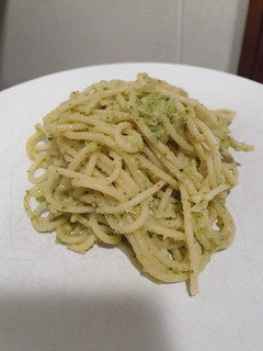 Una foto de Spaghetti con falso pesto de brócoli