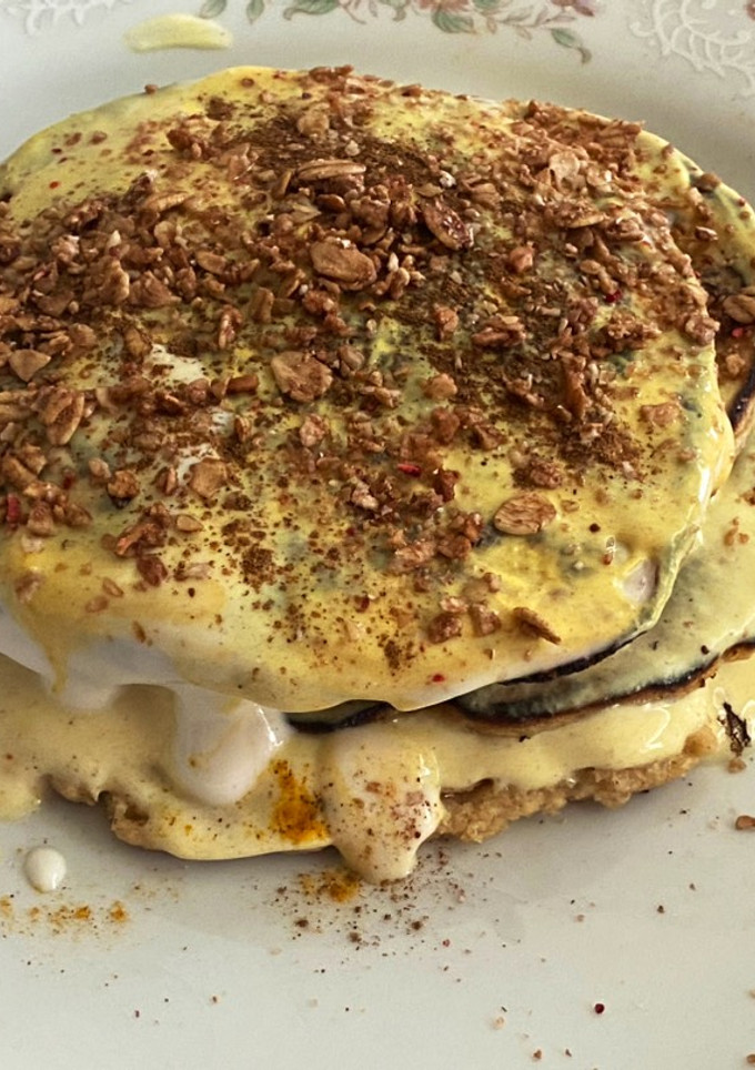 Una foto de Hoy cakes de avena, plátano y cúrcuma
