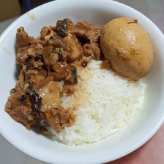 A picture of Braised Pork Rice - 卤肉饭.