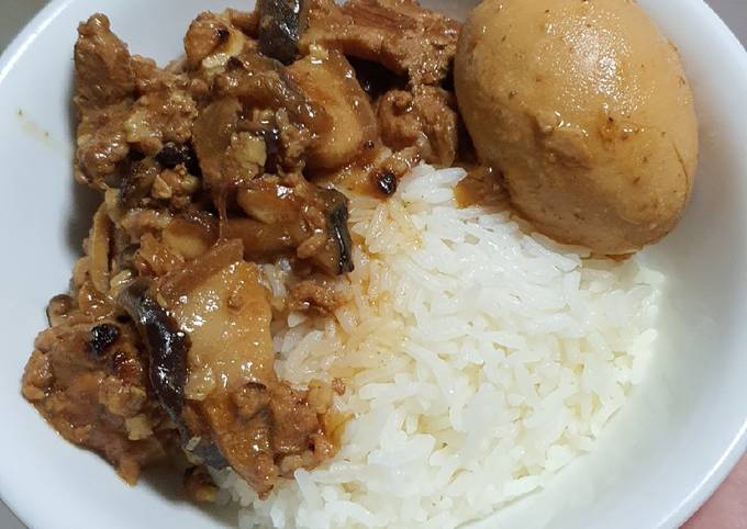 Braised Pork Rice - 卤肉饭