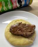 Filet de vedella amb puré de patates pringles