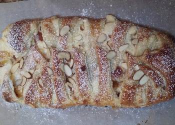 Latest Recipe Peaches and Cream Strudel Home Style