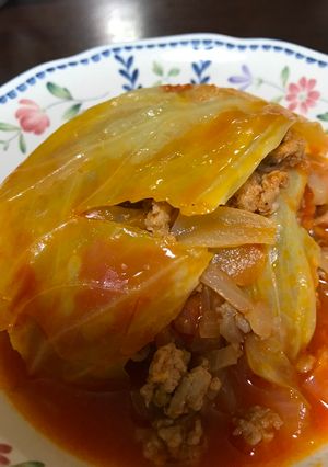 A picture of Easy stuffed roll cabbage.