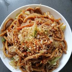 A picture of Fatty Noodles😊.