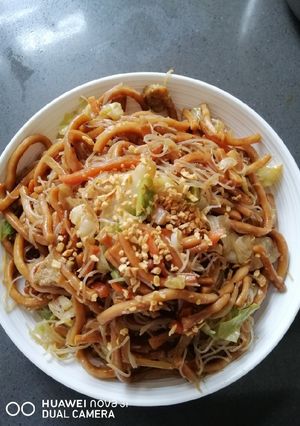 A picture of Fatty Noodles😊.